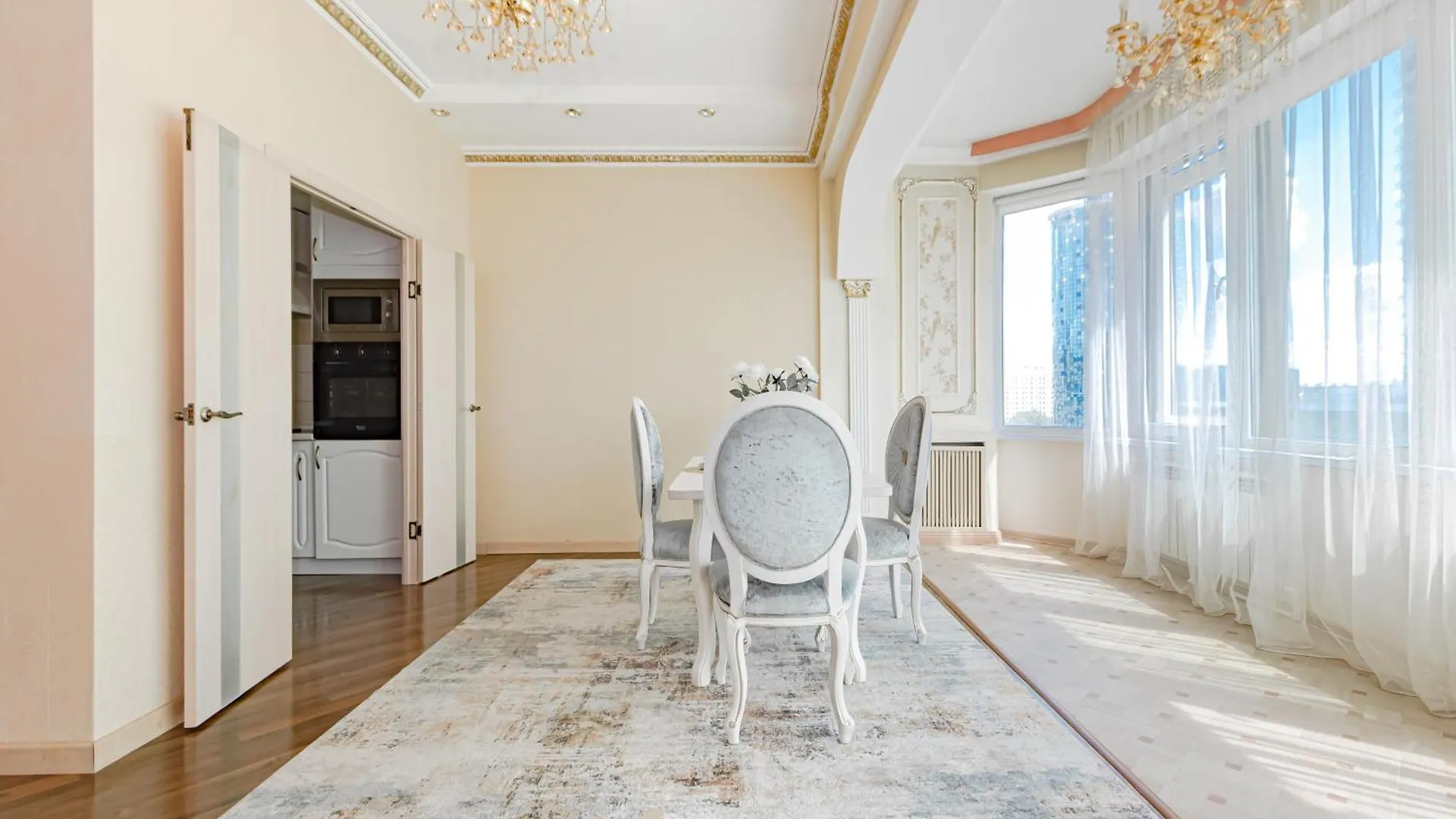 Просторная 4Х Комнатная Квартира Рядом С Байтереком Nur-Sultan