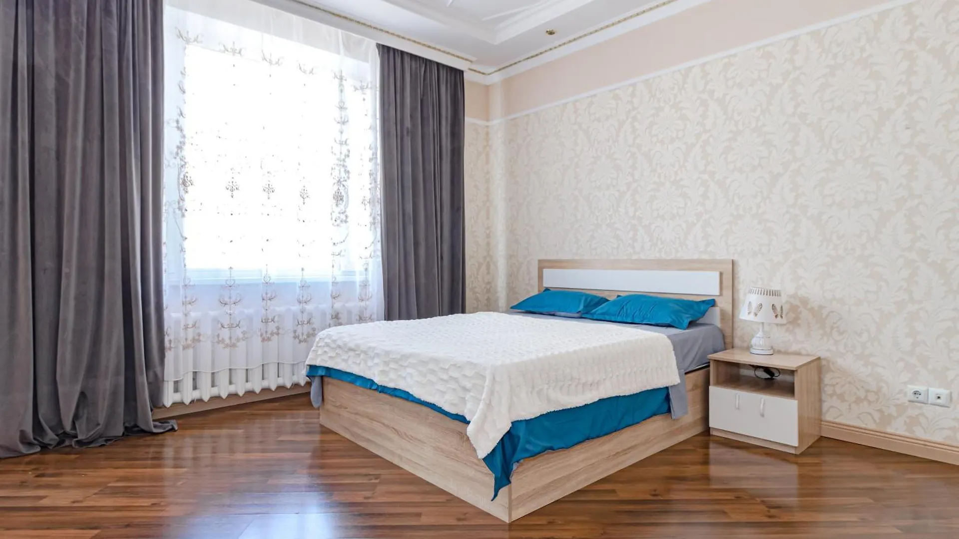 Apartment Просторная 4Х Комнатная Квартира Рядом С Байтереком Nur-Sultan  Kazakhstan